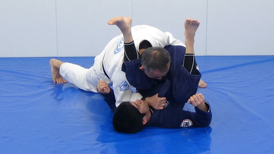 4. Stacking guard pass | トライフォース柔術オンライントレーニング Tri-force BJJ online training